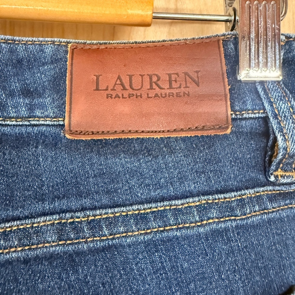 Ralph Lauren LRL Women's Size 6 Modern Straight Curvy Denim Blue Jeans - Picture 6 of 9